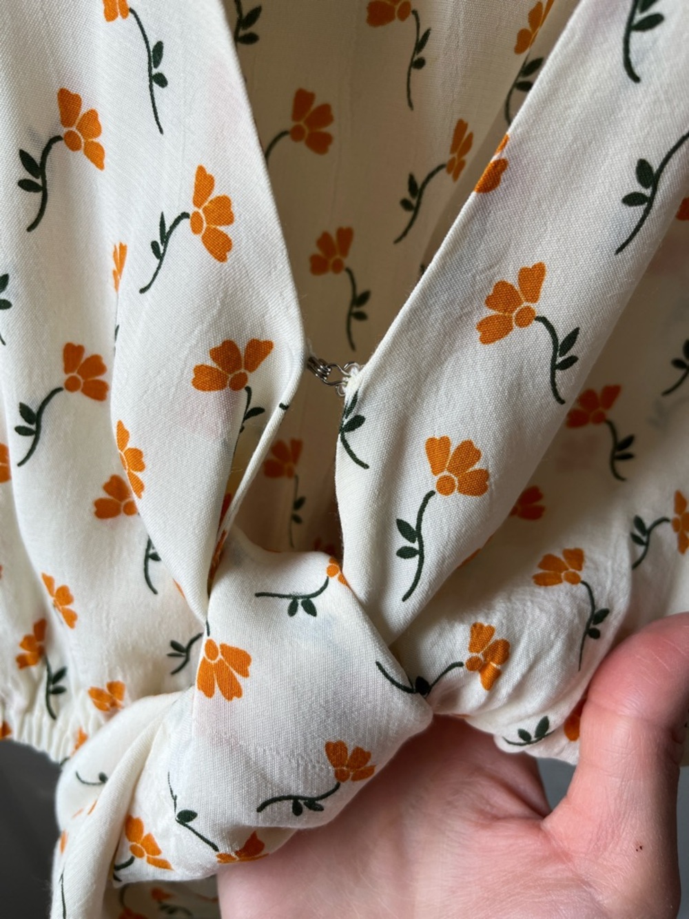 Faithfull the Brand Cream Floral Tie-Front Crop Blouse - Picture 3 of 5